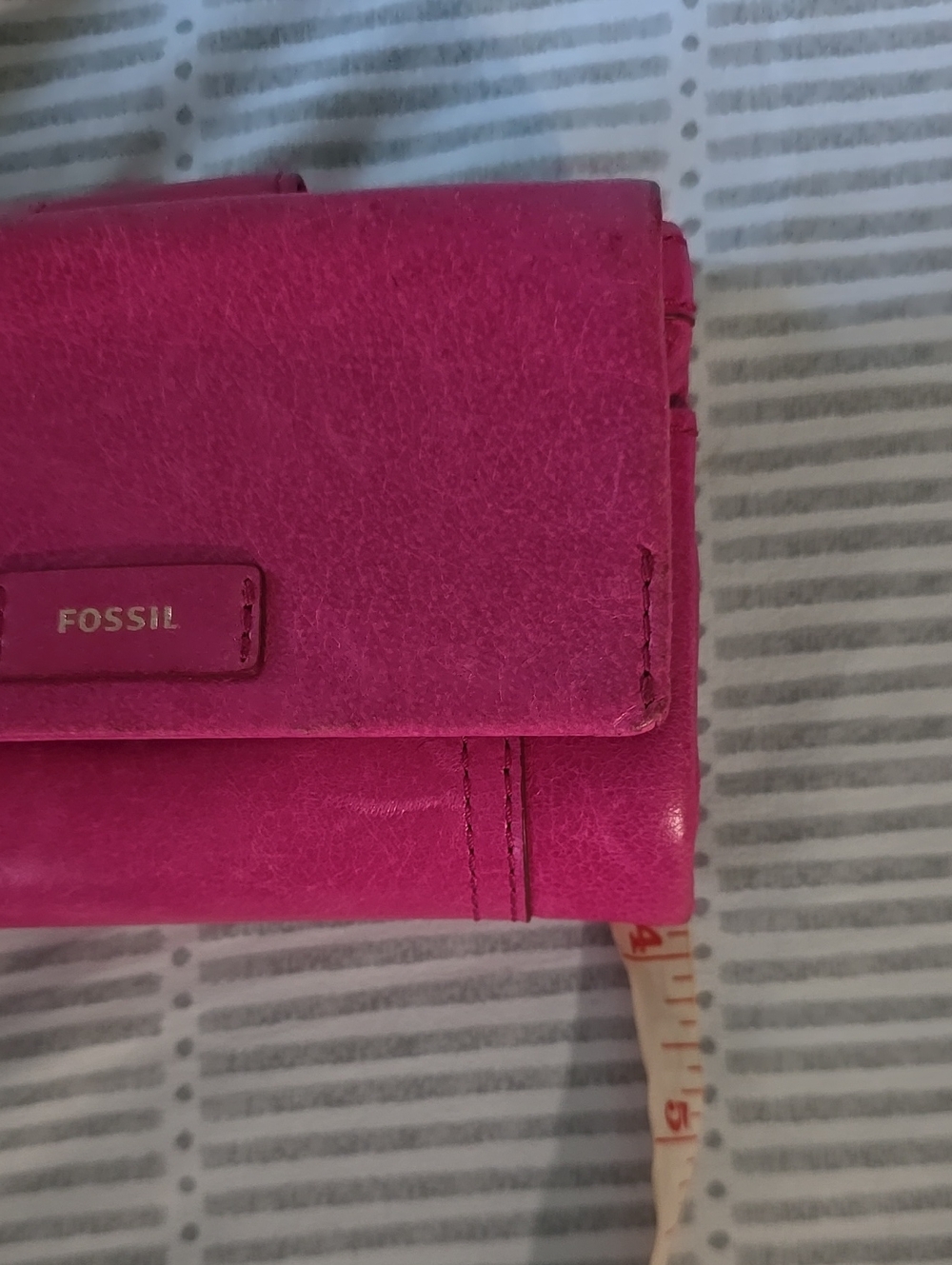 Fossil Fuscha Pink Leather Compact Wallet - Picture 7 of 8